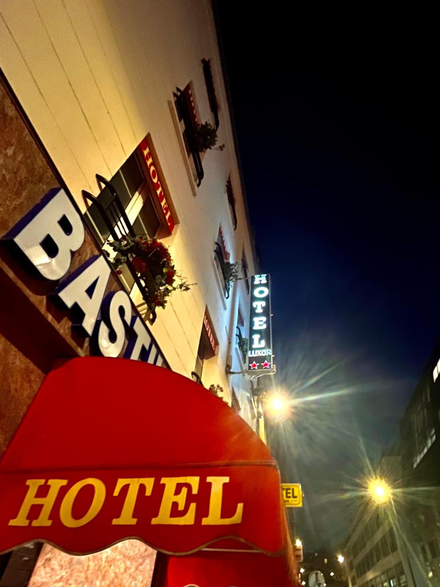 Hotel Luxor Bastille 2*