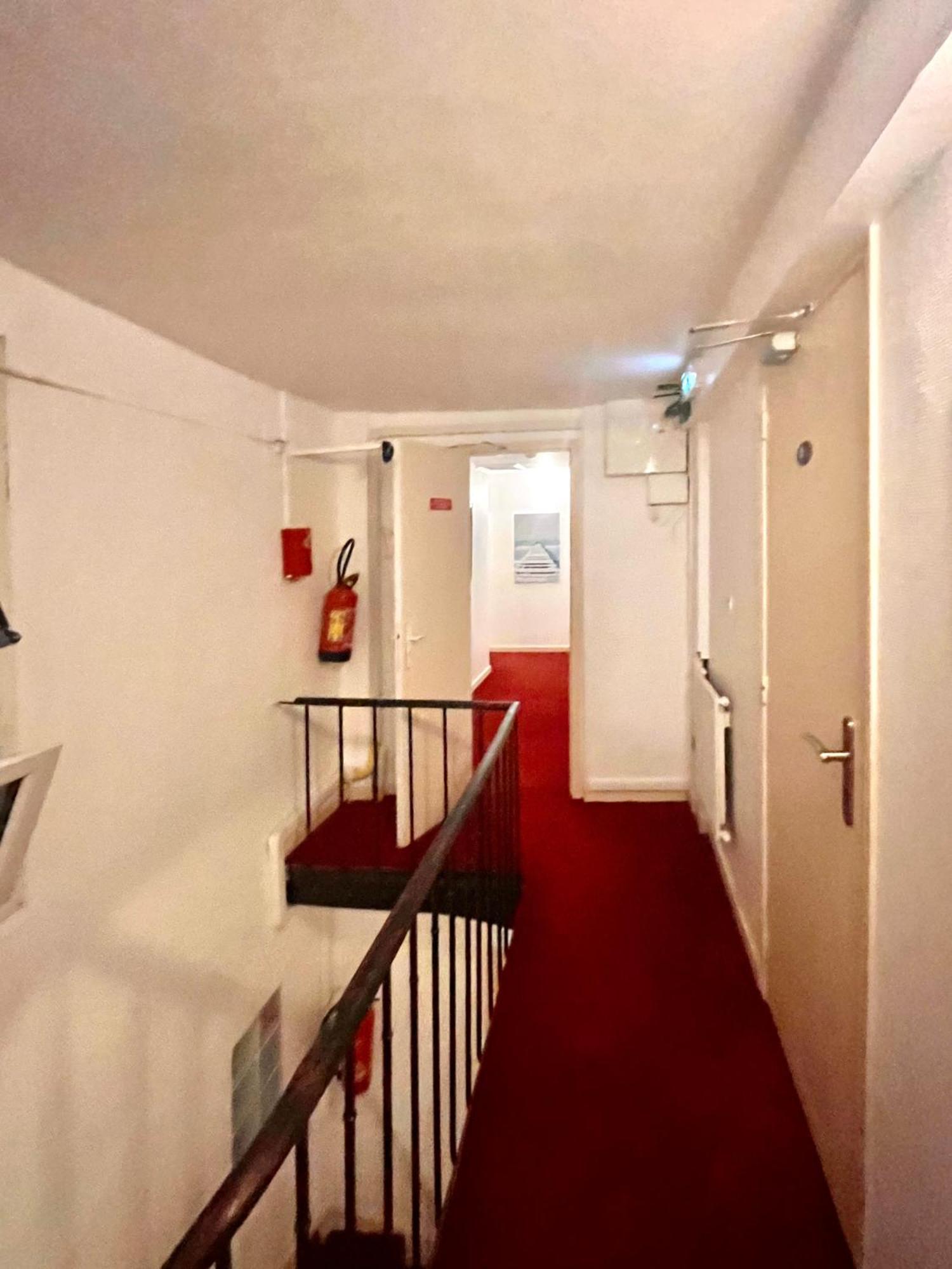 Hotel Luxor Bastille 2*