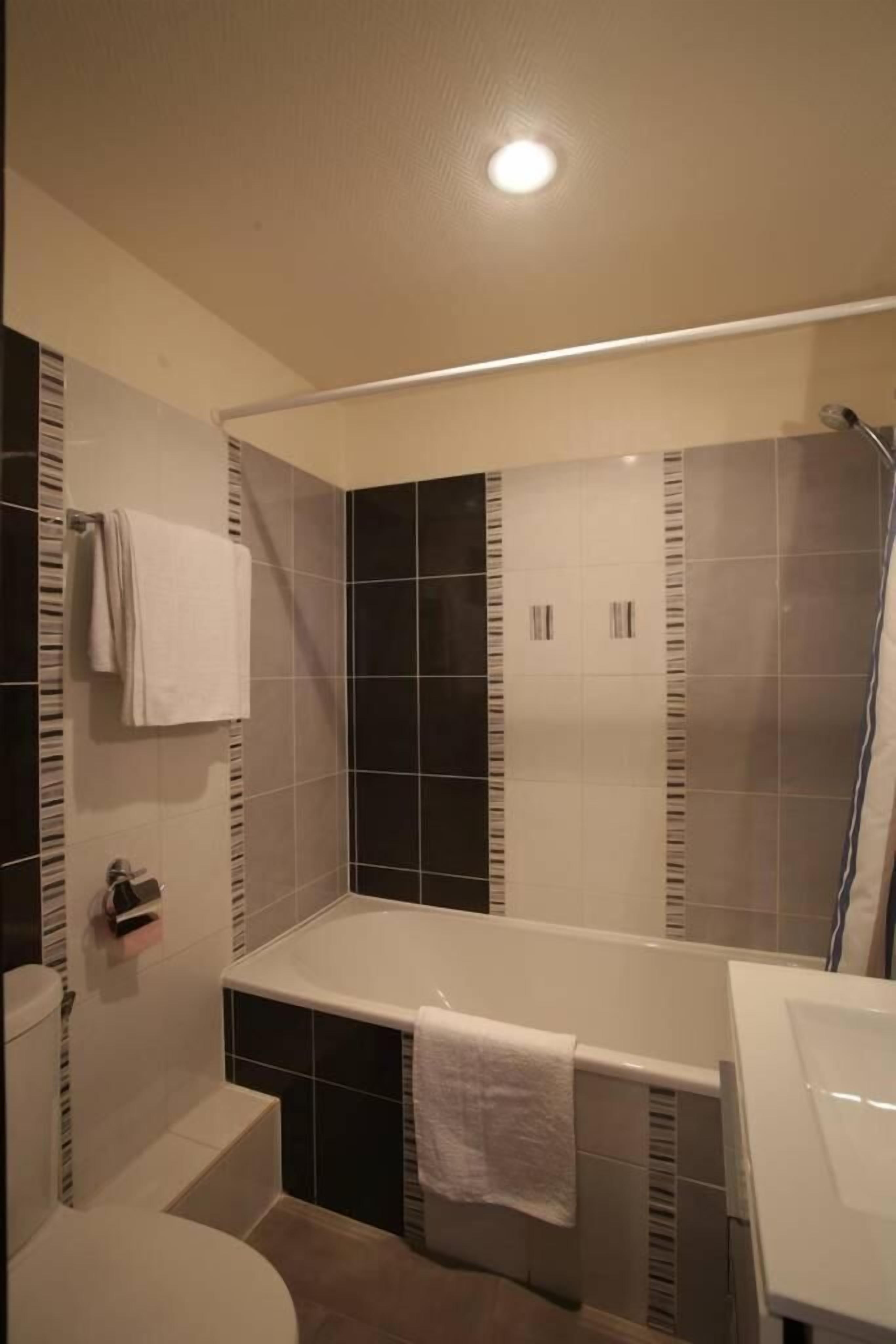 Hotel Luxor Bastille