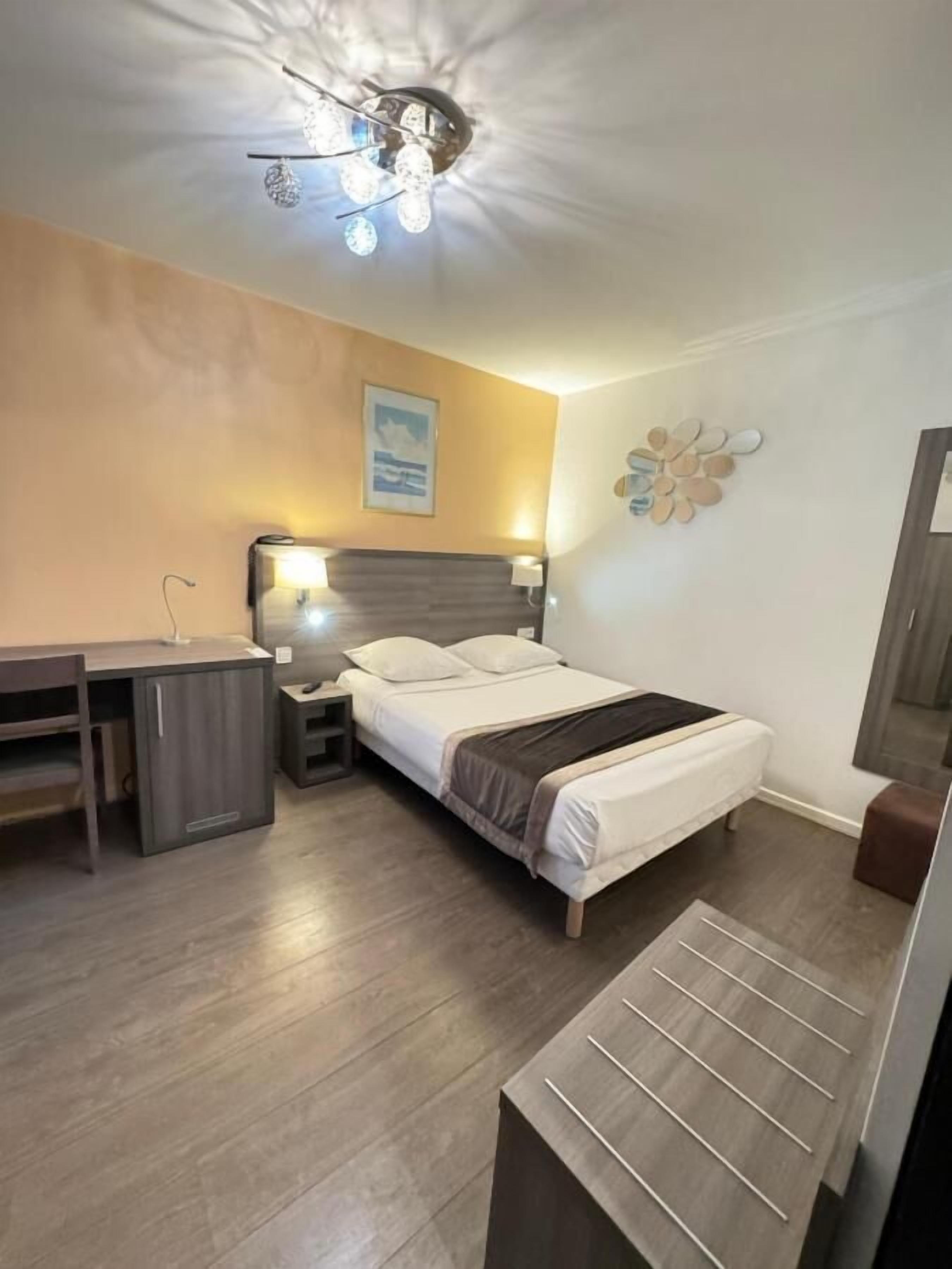 Hotel Luxor Bastille