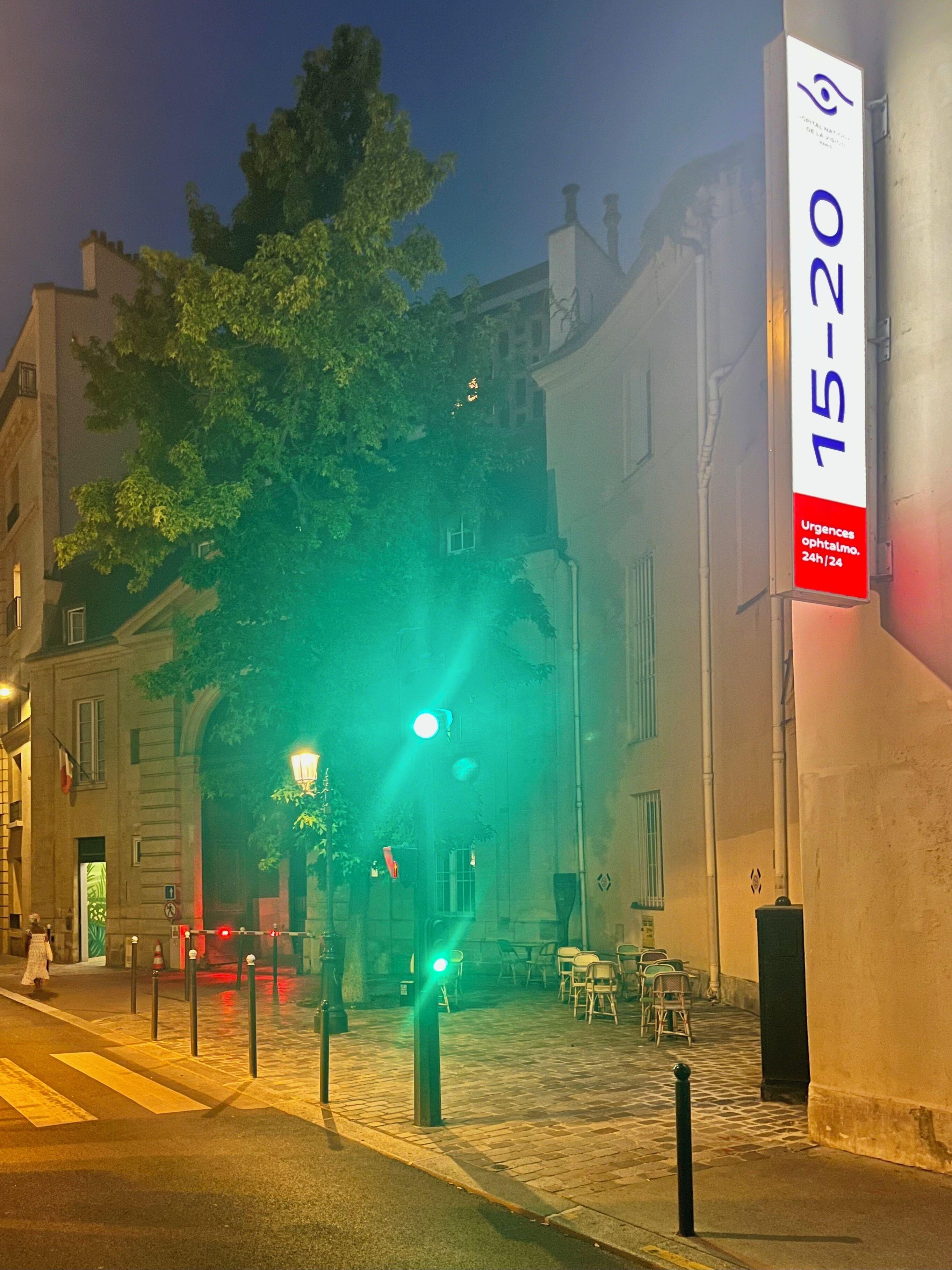 Hotel Luxor Bastille 2*